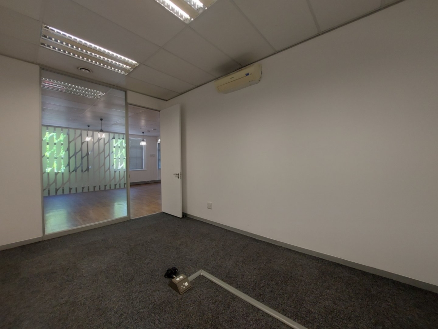 To Let commercial Property for Rent in Rondebosch Western Cape